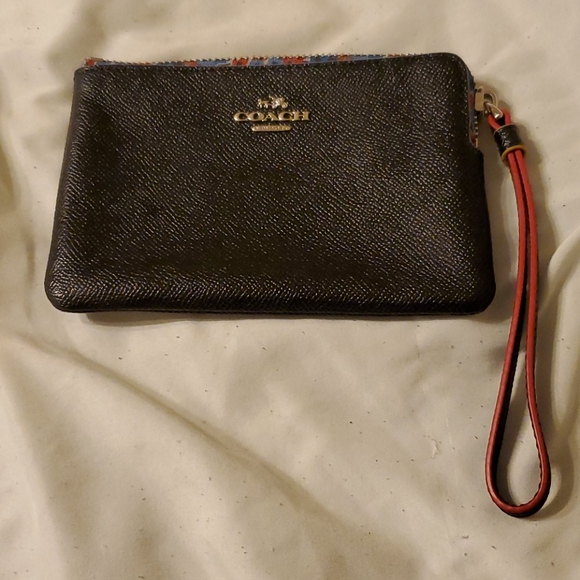 Coach Handbags - Coach Wristlet